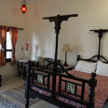 Badnor House - The Heritage Homestay Ajmer Eksteriør billede