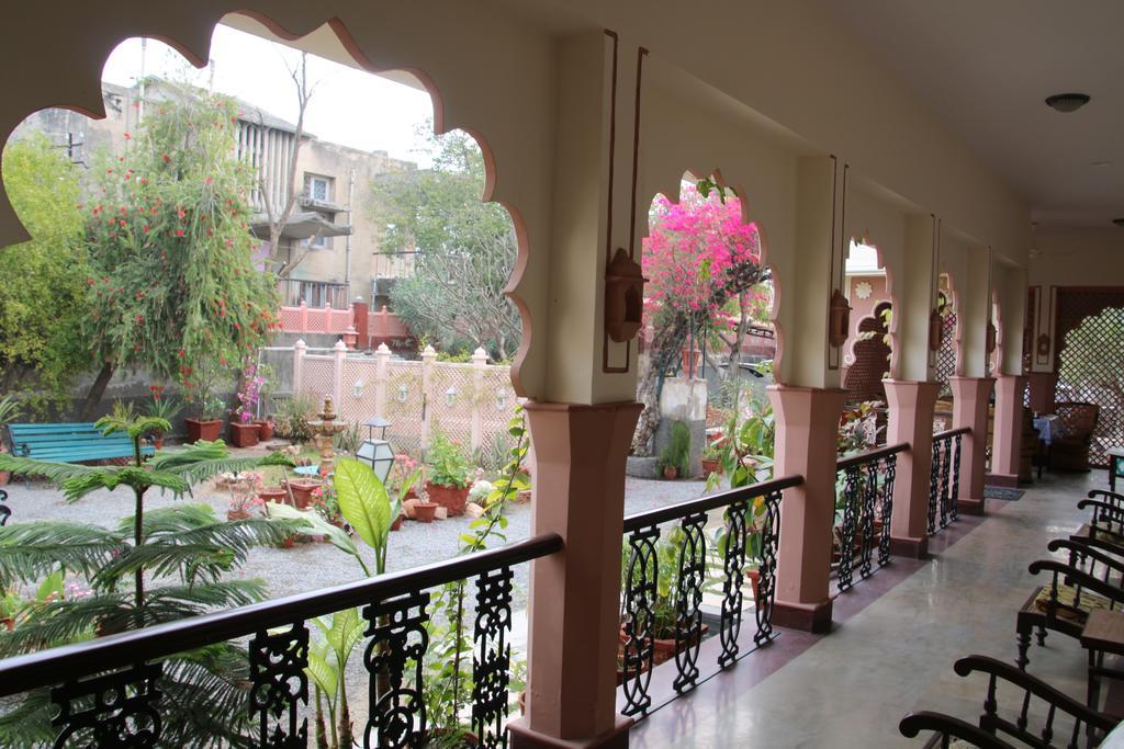 Badnor House - The Heritage Homestay Ajmer Eksteriør billede